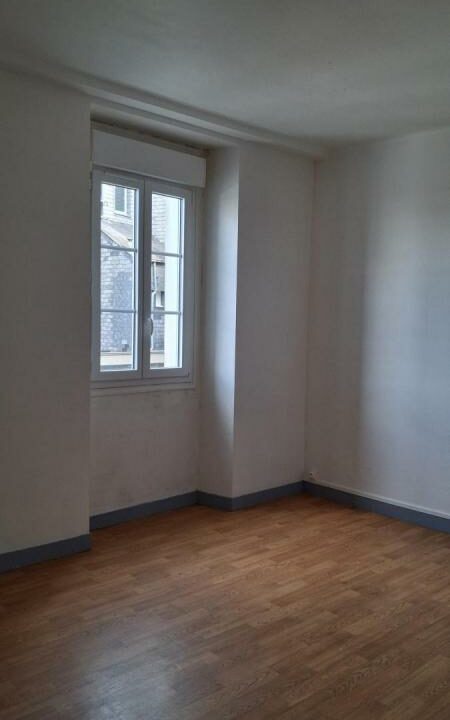 53079-L379-27102025-174610-1